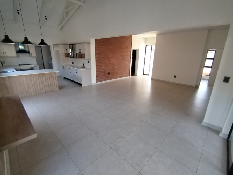 To Let 3 Bedroom Property for Rent in Melodie North West